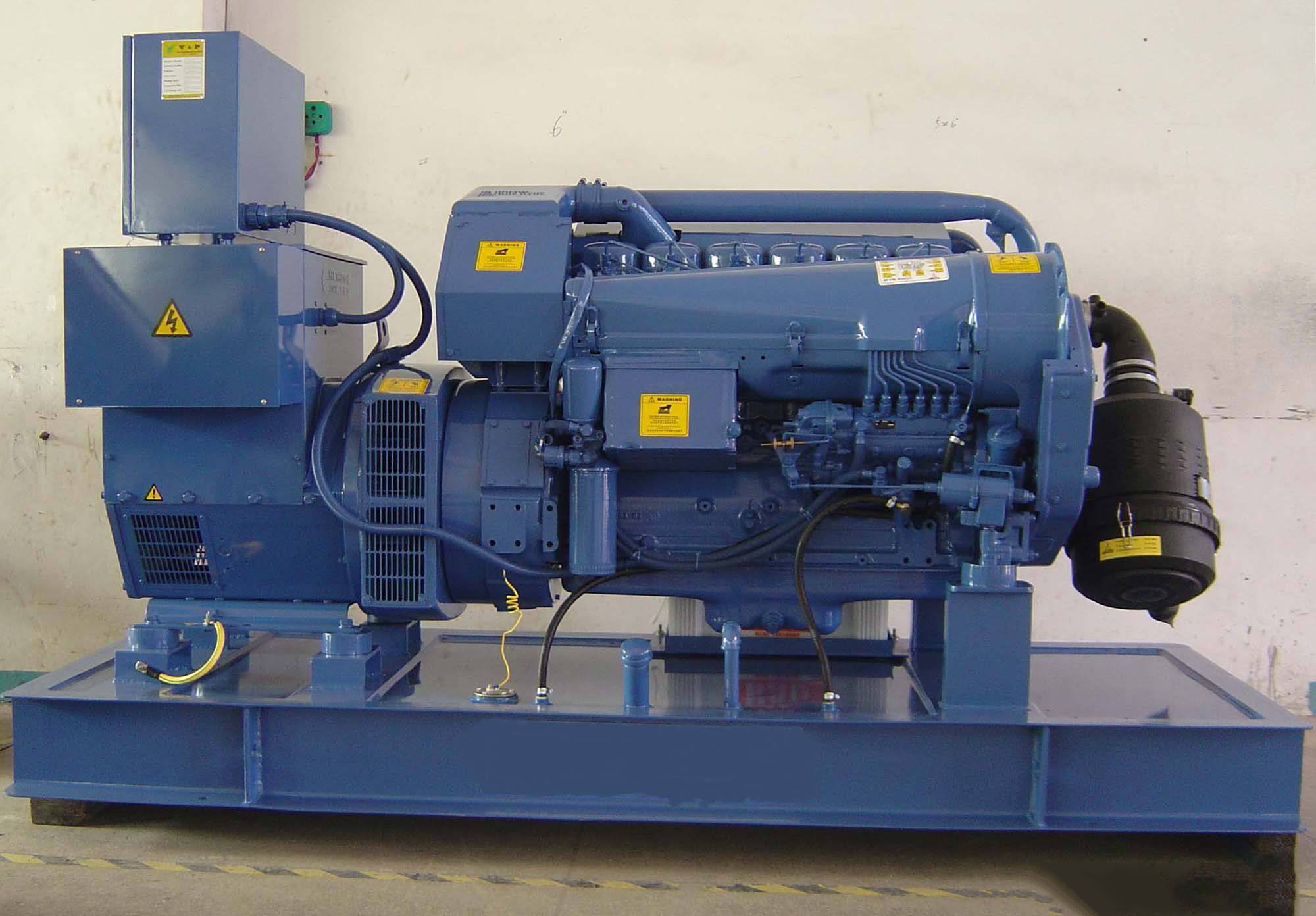 鱼台汽油发电机组冬季启动前，电瓶需要做哪些检查和维护？