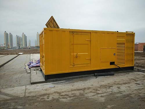 鱼台合同中关于乙方责任导致工期延误的赔偿标准应该如何制定？